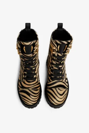 Botas militares con estampado Tiger y pelo de becerro - Tienda Online  Oficial de Roberto Cavalli®