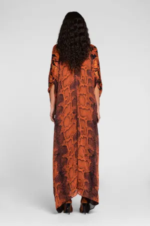 Caftan en soie à imprimé roses