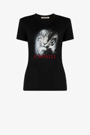 camiseta con logo estampado