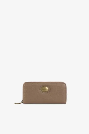 Cartera con cremallera y monograma RC