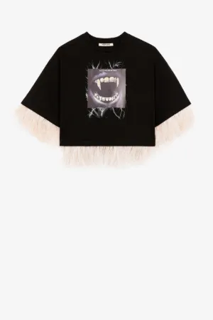 Crop top con stampa Tiger Teeth e piume