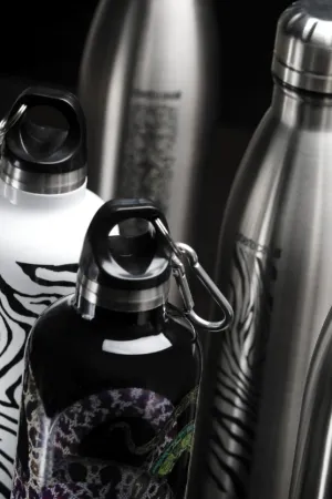 Botella de agua con estampado de cebra