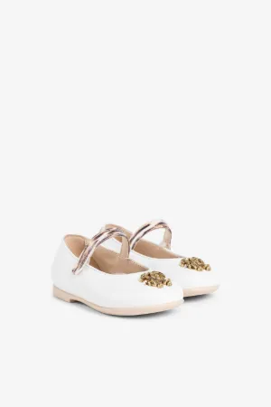 Ballerinas mit Logo-Schild