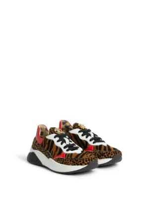 Baskets en poulain à motif animalier