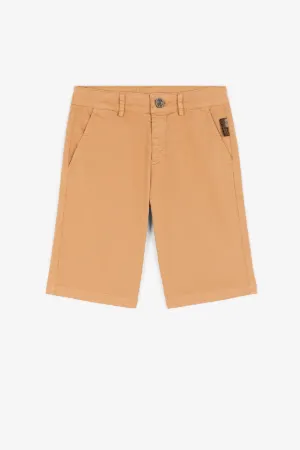 bermudas con logo bordado