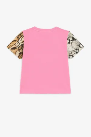 camiseta con logo estampado