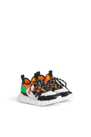 Contast panel logo sneakers