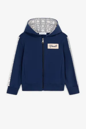sudadera con capucha y parche del logo