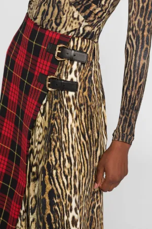 Jupe à imprimés tartan et ocelot