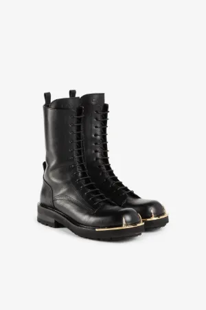 Kampfstiefel mit Tigerzahn