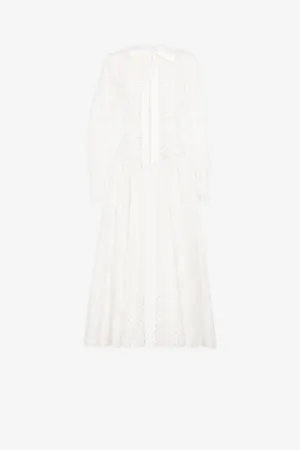 Robe en coton à broderie anglaise et dentelle