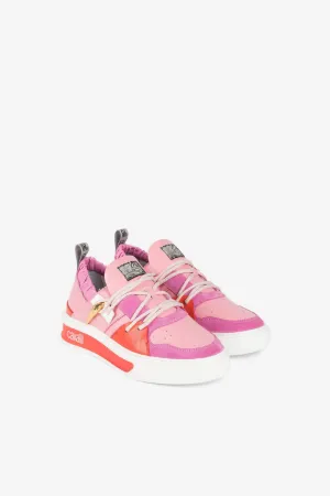 Sneaker mit Tigerzahn