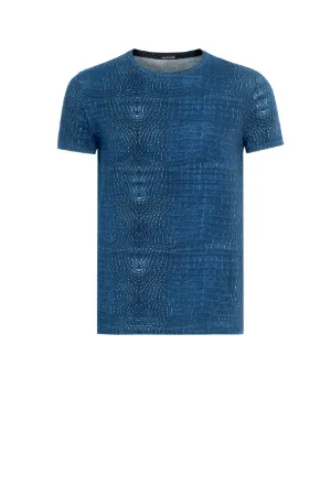 un crocodile t shirt