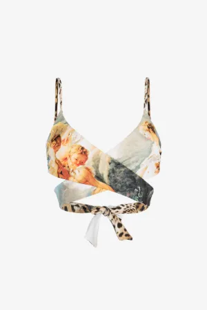Top de bikini cruzado con estampado