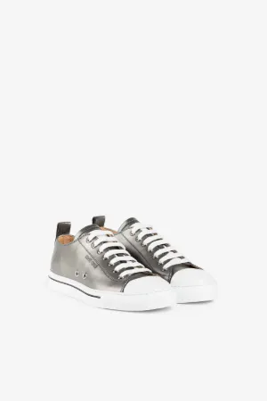 Zapatillas metalizadas con logotipo