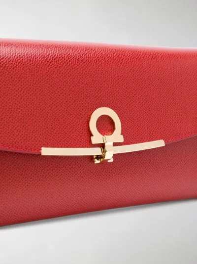 ferragamo gancio clutch