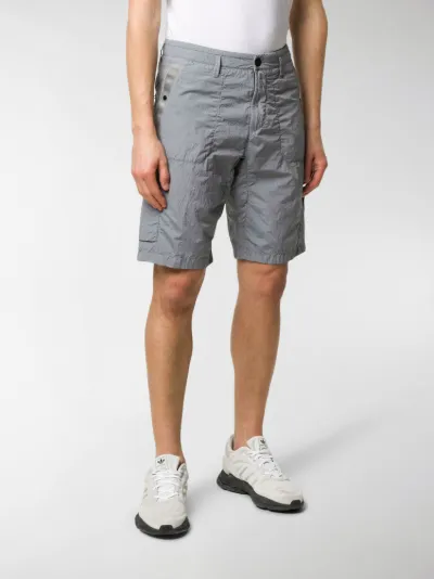 Stone Island Cargo corti con effetto stropicciato grigio | MODES