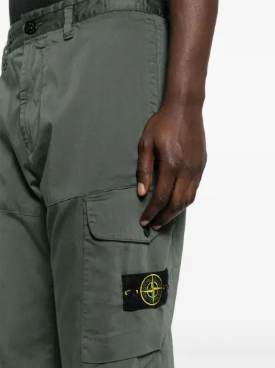 Stone island badge on sale logo cargo pant