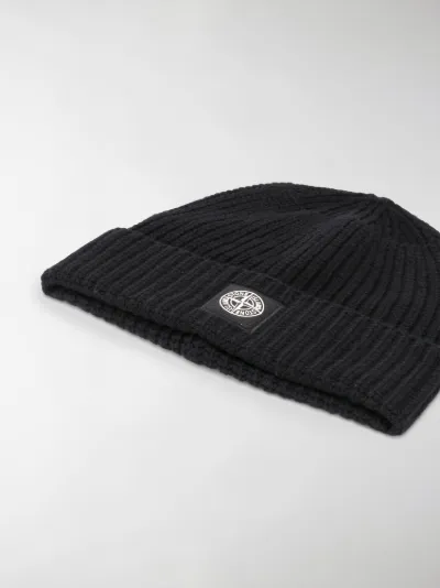 stone island beanie black