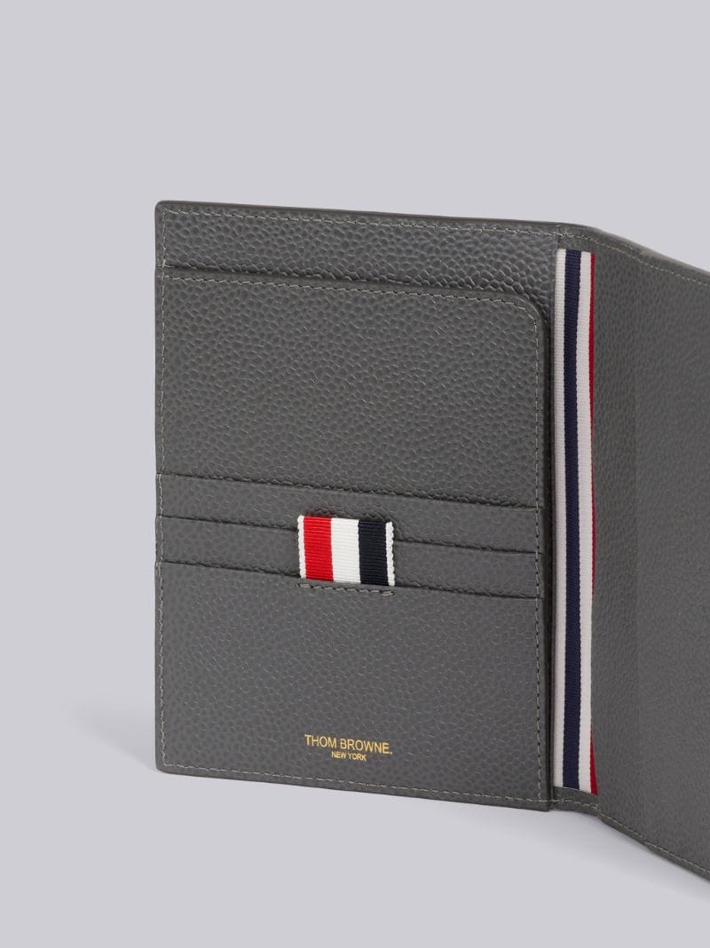 4-bar passport holder