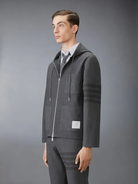 4BAR トラックジャケットグレー | Thom Browne 公式オンラインサイト 4BAR トラックジャケットグレー | Thom Browne 公式オンラインサイト