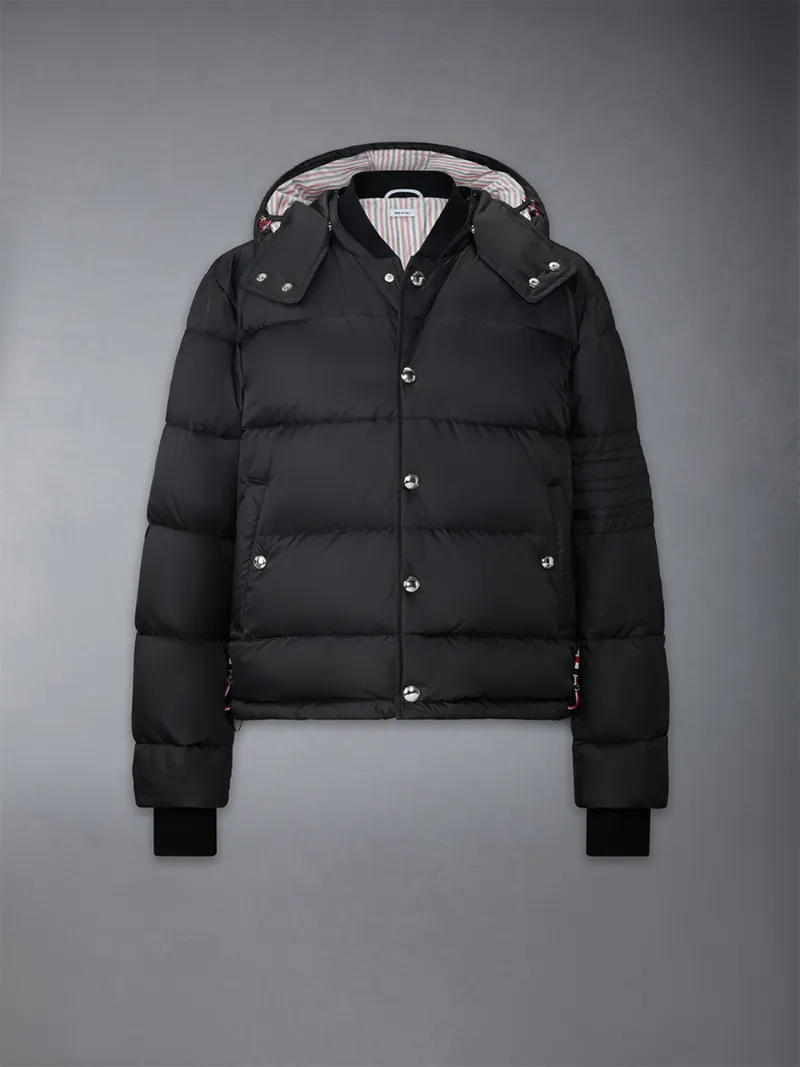 ダウン 4-BAR フード付き ボンバージャケットブラック | Thom Browne 