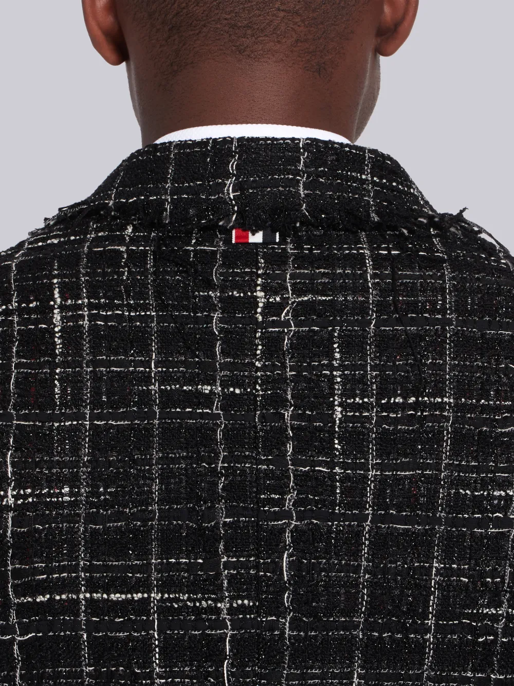 楽天市場】THOM BROWNE トムブラウン ジャケット 金ボタン 段返り 3B ウール ブレザー MJC001AW9681 テーラードジャケット  グロランテープ トリコロールライン 紺ブレ トラッド ネイビー アウター ブルゾン【メンズ】【中古】【K3900】 : ブランド古着のBEEGLE  by Boo-Bee
