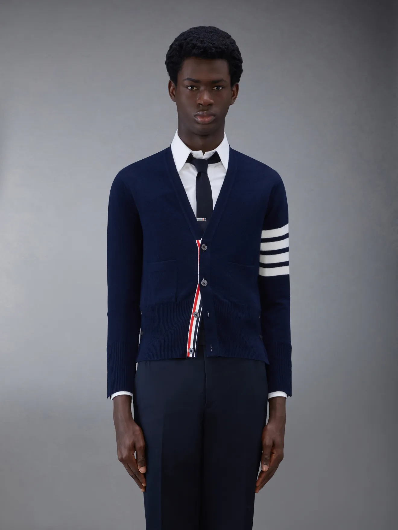 V-Neck Cardigan With 4-Bar Stripe In Navy Cashmere | Thom Browne