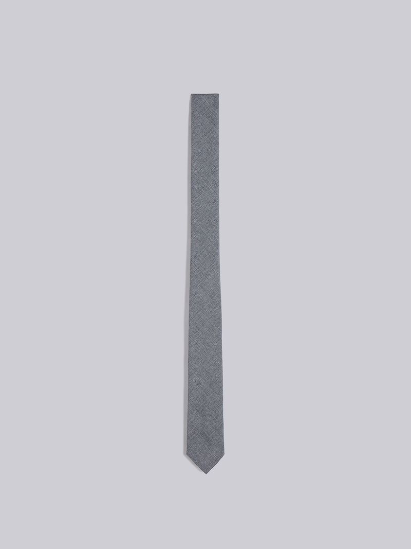 Classic Necktie In School Uniform Plain Weave