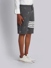 Classic Sweatshort In Quilted Loopback Cotton With Skier Embroidery