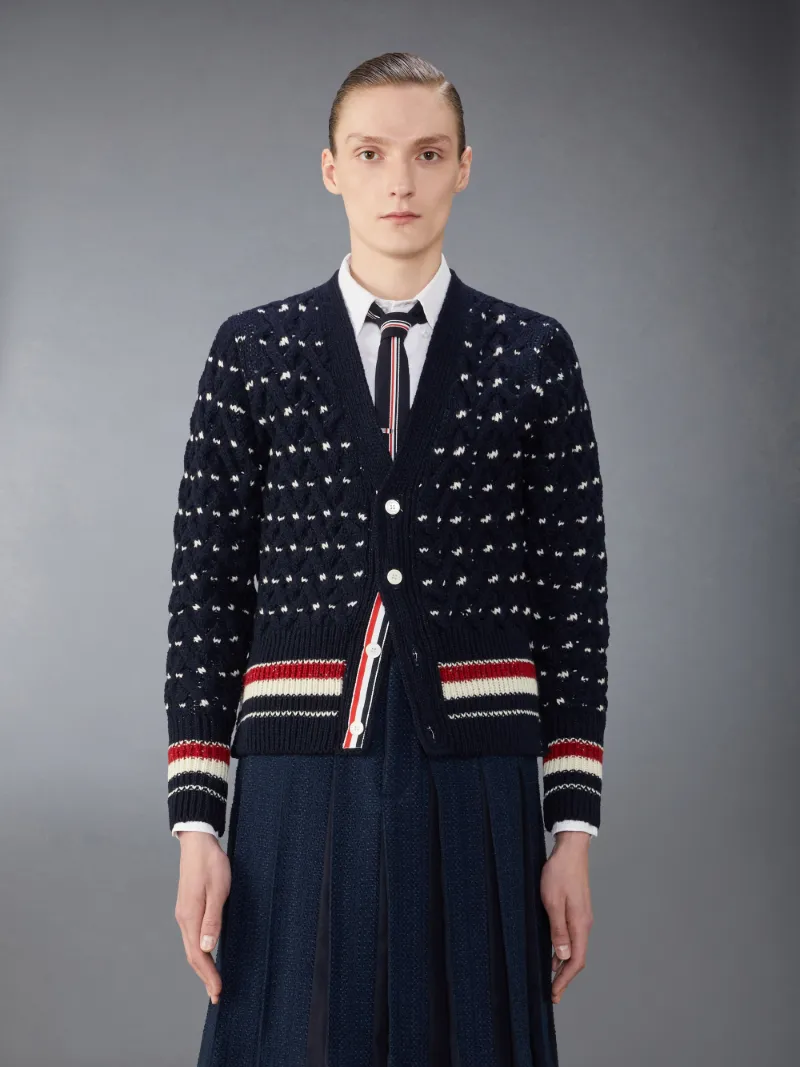 DONEGAL ケーブル クラシックカーディガンブルー | Thom Browne 公式 