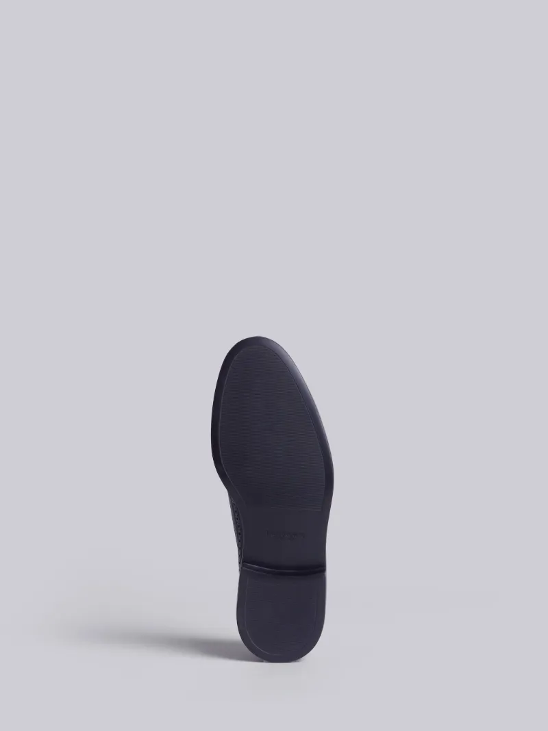 Longwing round-toe brogues