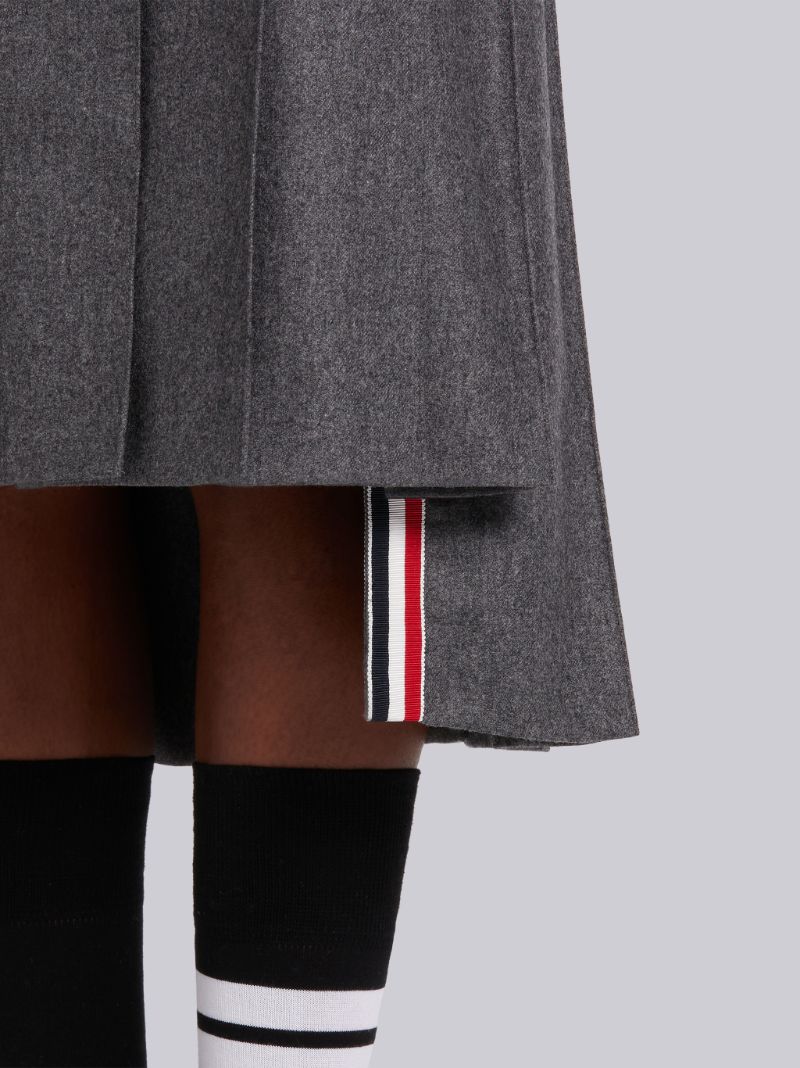 Medium Grey Wool Cashmere Flannel Below the Knee Length Pleated 4-Bar Skirt