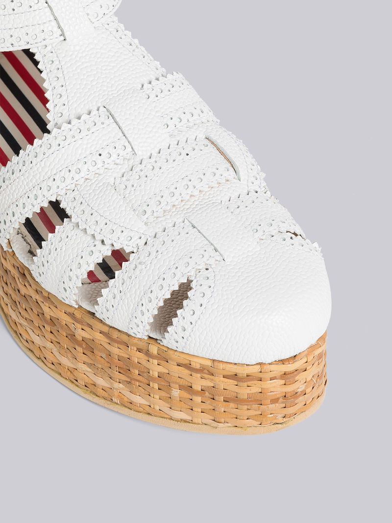Pebble Grain Fisherman Sandal Clog