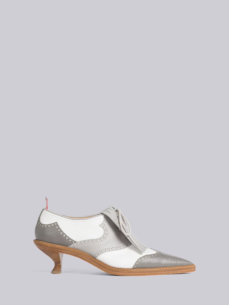 Pebble Grain Kilt Wingtip Curved Heel Brogue