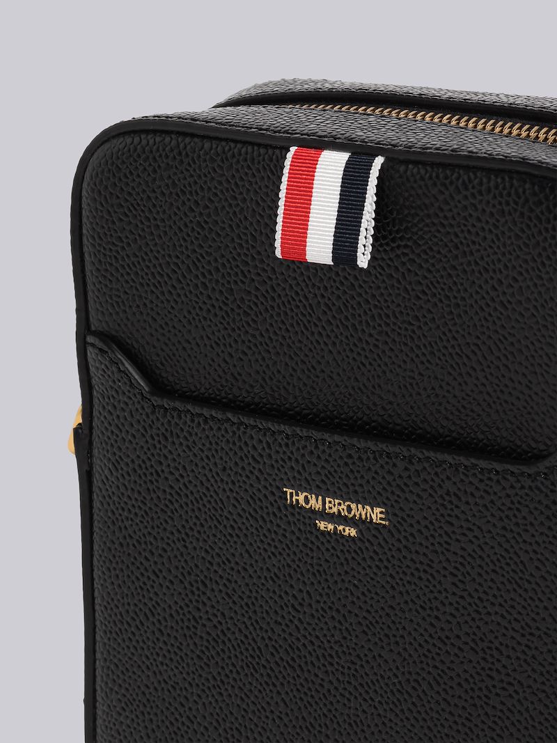 Pebble Grain Leather Vertical Camera Bag