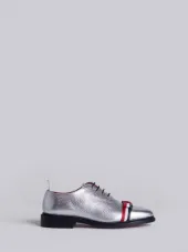 Wholecut Shoe With Red, White And Blue Leather Bow In Silver Pebble Grain