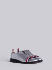 Wholecut Shoe With Red, White And Blue Leather Bow In Silver Pebble Grain