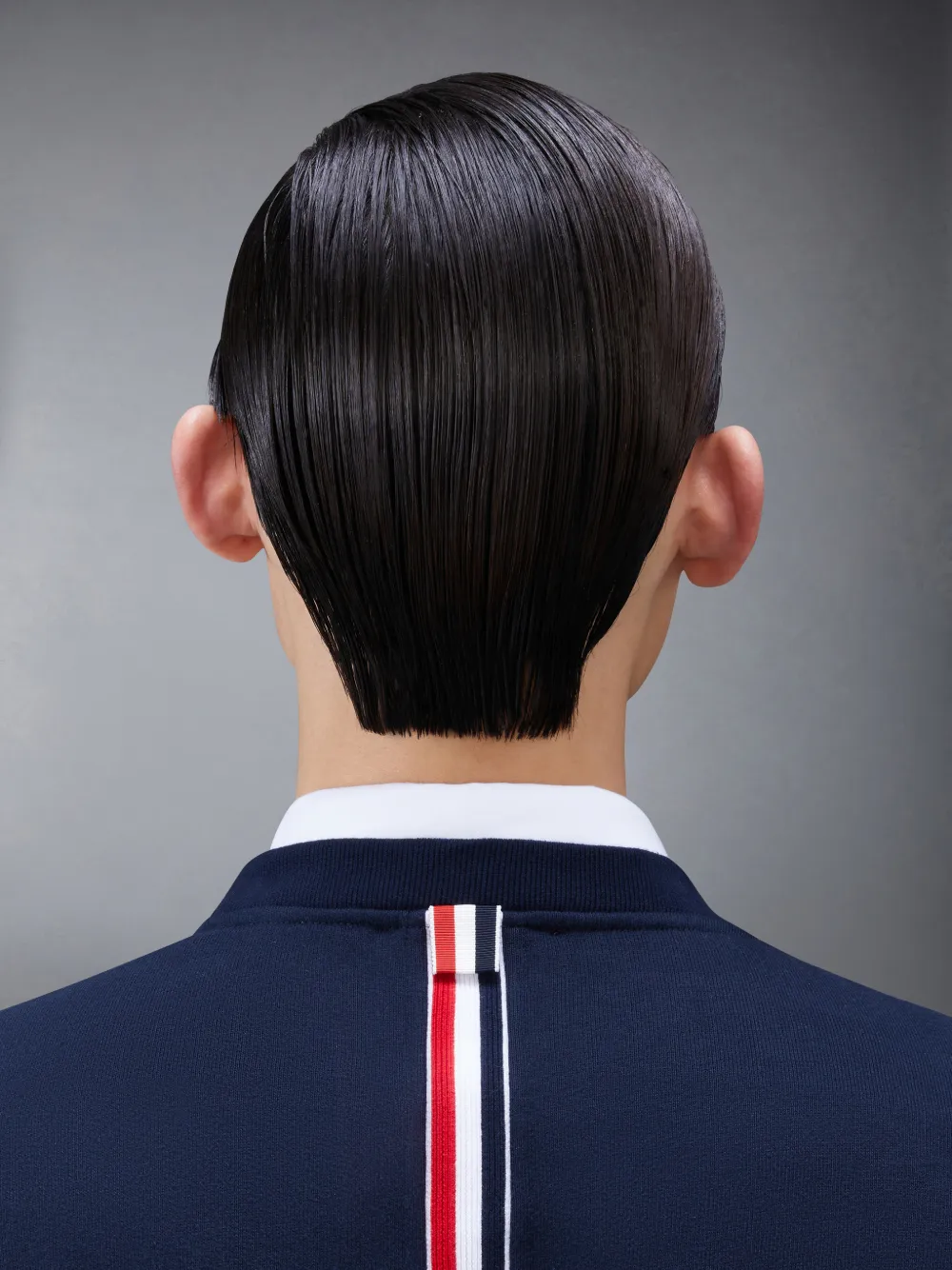 ネイビー ループバックニット センターバックストライプ クルーネックプルオーバーブルー | Thom Browne 公式オンラインサイト