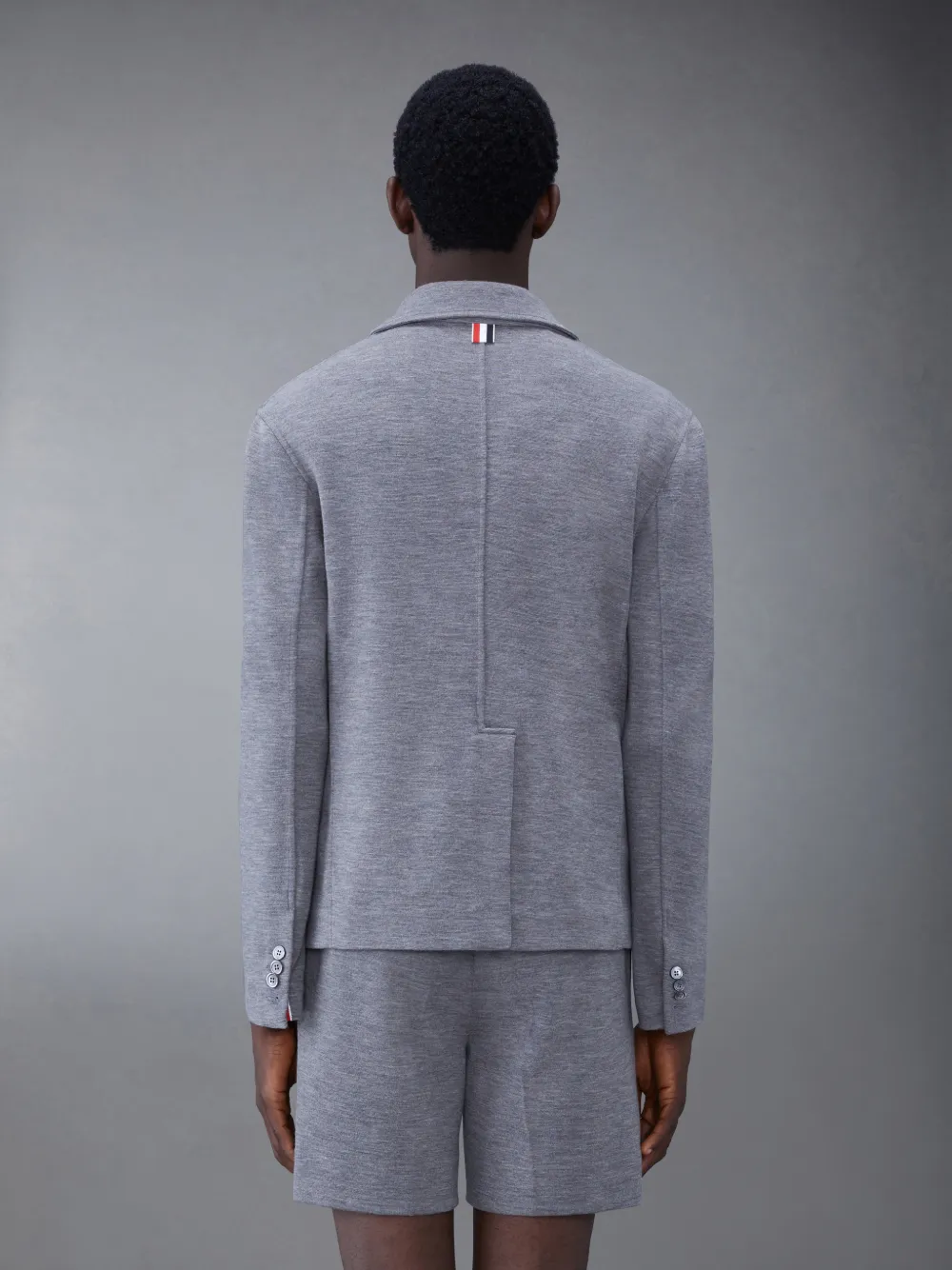 ミディアムグレー スーパー120 ウールツイル スーツグレー | Thom Browne 公式オンラインサイト