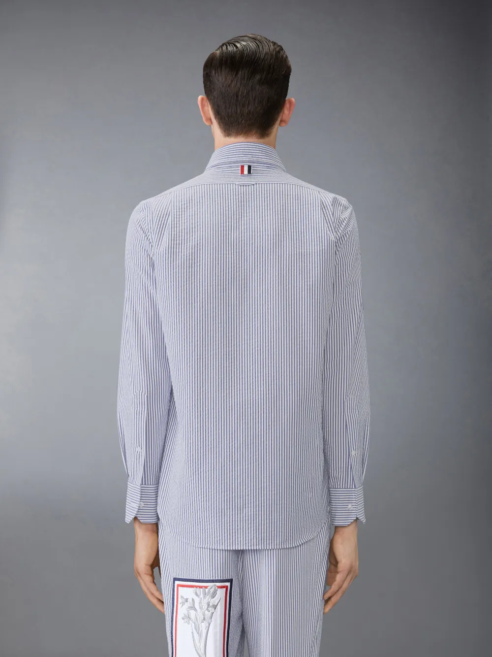 フローラル ストライプ シャツブルー | Thom Browne 公式オンラインサイト 