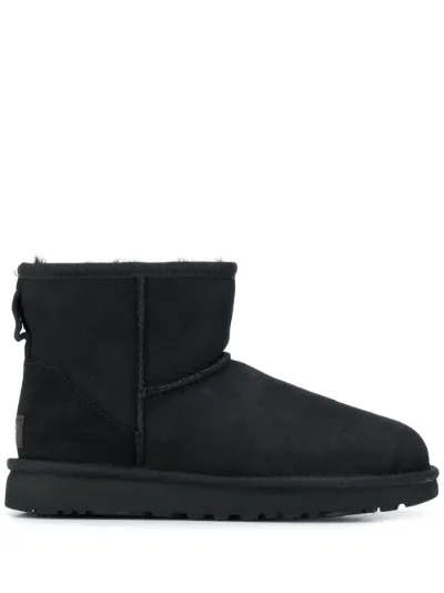 Black ankle boots clearance ugg