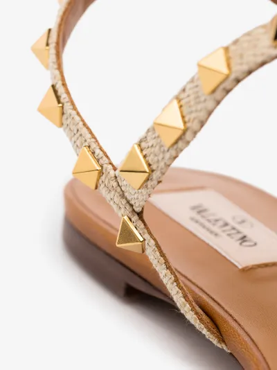 valentino look alike flip flops