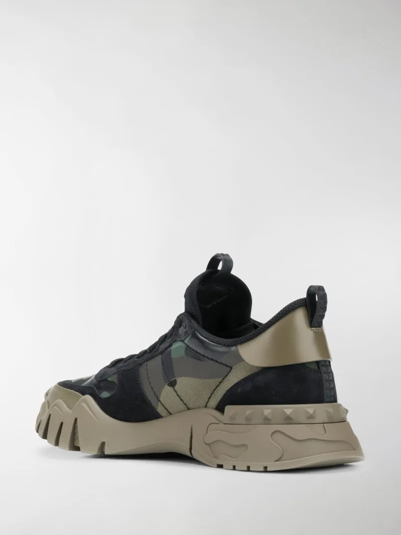 valentino garavani rockrunner plus