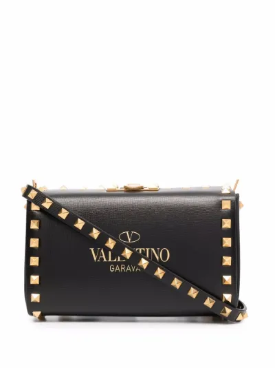 Valentino Garavani Rockstud Alcove clutch bag black | MODES