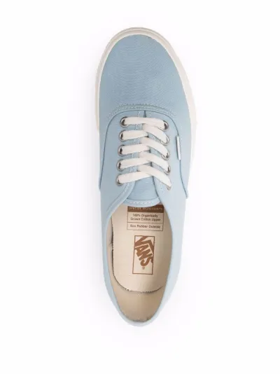 vans canvas tennis shoes