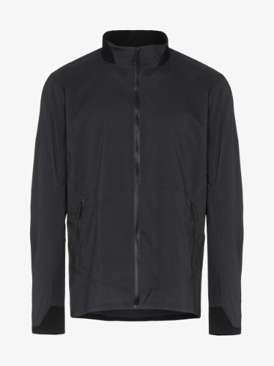 black jacket zip up