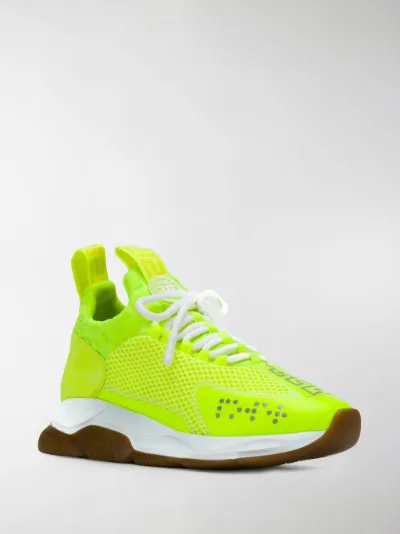 versace cross chainer