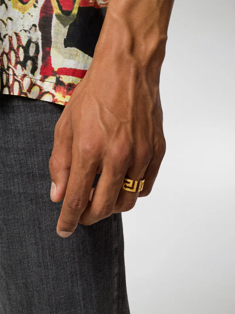 meander ring versace