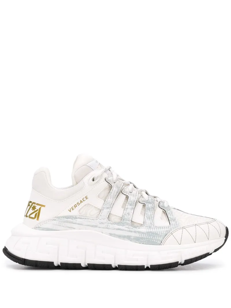 Versace Sneakers con stampa Trigreca bianco | MODES